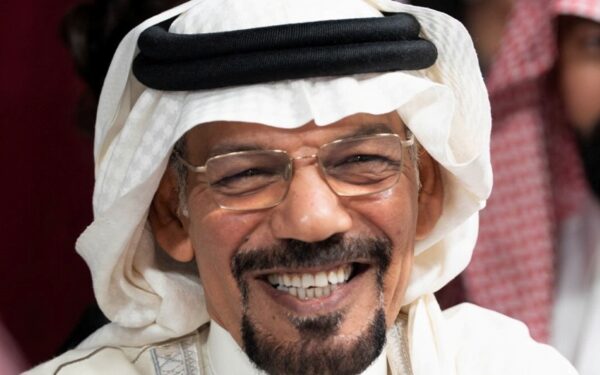 إبراهيم الحساوي يشارك بورتريهات تشكيلية للشخصيات المكرمة في مهرجان أفلام السعودية في جمعية السينما.. فما القصة ؟