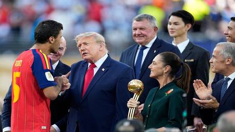 إسبانيا تحتكر جوائز كأس العالم 2026 – رودري أفضل لاعب في المونديال (فيديو)