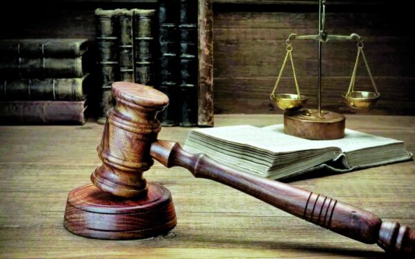 ارتفاع كلفة التقاضي وأثره على مستقبل الاستثمار