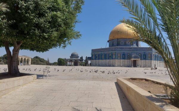 الاحتلال الإسرائيلي يغلق أبواب المسجد الأقصى أمام المصلين