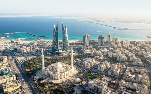 البحرين تعلن استهداف إيران لأجهزة الملاحة الجوية المدنية دون تأثير على العمليات