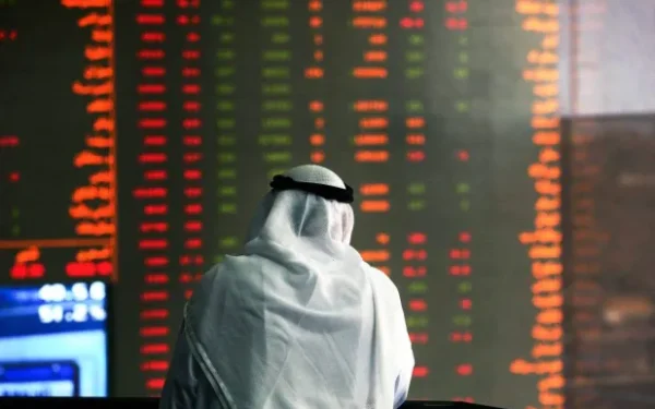 التوترات في مضيق هرمز ونتائج الشركات تقود تباين أسواق الخليج