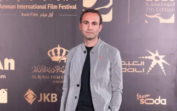 الممثل المصري البريطاني خالد عبد الله: «أطمح لإطلالة تغييريّة على الشاشة العربية»