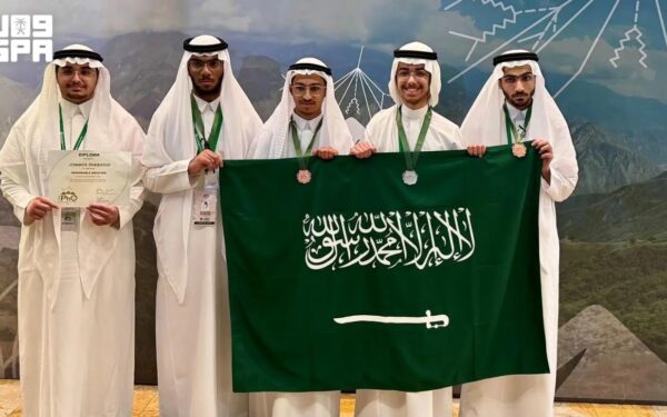 المنتخب السعودي للفيزياء يحقق خمس جوائز دولية في أولمبياد الفيزياء الدولي 2026 بكولومبيا