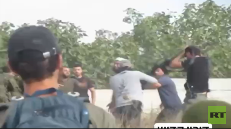 بالفيديو.. لحظة انتزاع السلاح وإطلاق النار في مواجهات قرية تل جنوب نابلس