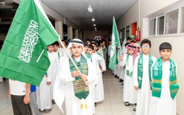تنظيم موحد لبرامج اليوم الوطني ويوم التأسيس في حصص النشاط الطلابي