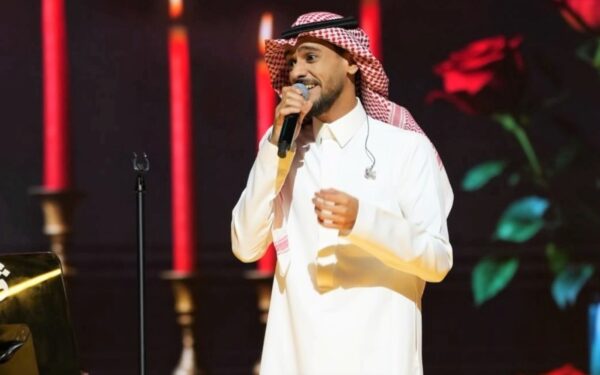 عايض يوجه رسالة مؤثرة لجمهوره بعد حفله في الخبر.. ماذا قال؟