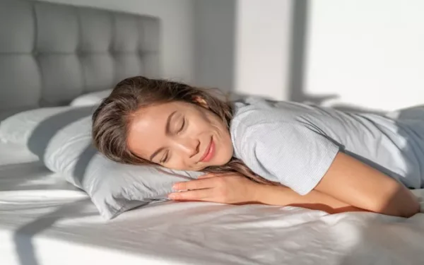 كيف يؤثر تقليل ساعات النوم على الوزن والنشاط البدني؟