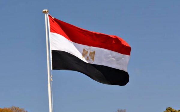 مصر تدين الهجمات التي استهدفت السعودية وتؤكد التضامن الكامل معها