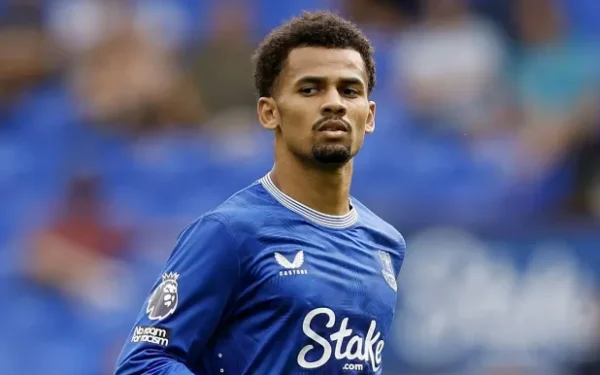 نداي يوافق على تمثيل الهلال مقابل 270 ألف جنيه إسترليني راتباً أسبوعياً