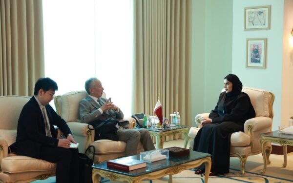 وزير الدولة للتعاون الدولي تجتمع مع المساعد الخاص لوزير الخارجية الياباني والسفير المكلّف بالمساعدة في إعادة إعمار قطاع غزة