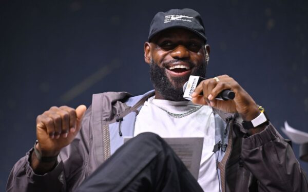 LeBron says he's not ready to reveal next team