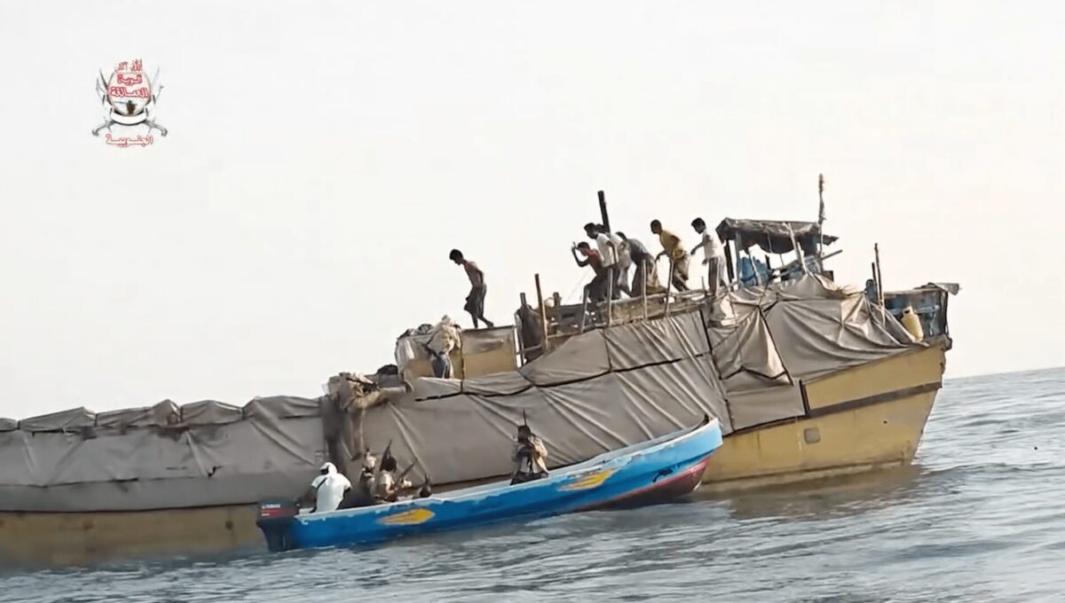 Pro-government militia seizes boat with ‘Houthi weapons materials’ in Yemen