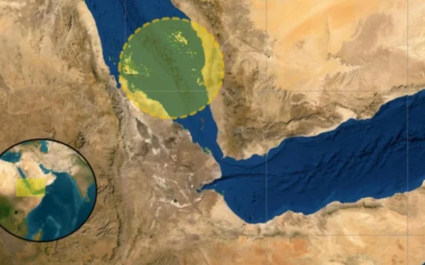 Projectile Lands Near Tanker in Red Sea as Houthi-Saudi Shipping Tensions Escalate