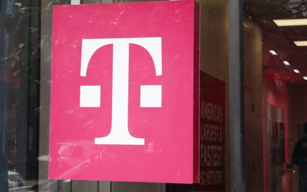T-Mobile moving tens of thousands of virtual machines off VMware amid lawsuit