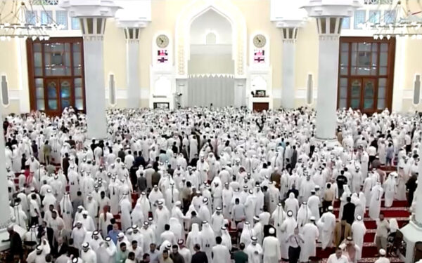 Thousands gather to bid farewell to Qatar’s Father Emir Sheikh Hamad
