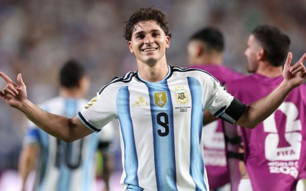 Transfer rumors, news: Barcelona set deadline for …