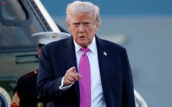 Trump: US Will 'Hit Iran Hard' Following Missile Attack on Troops in Jordan