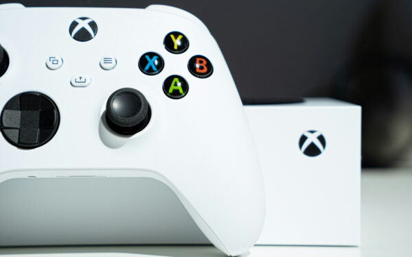 Xbox is down, and users are even having trouble playing disc-based games
