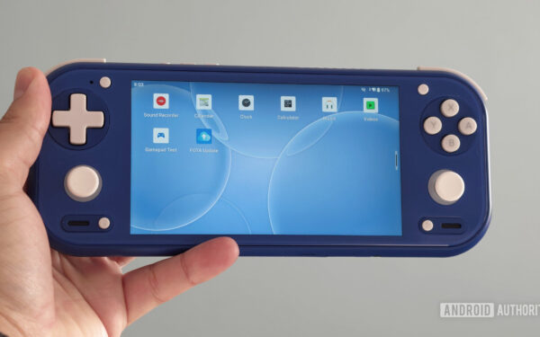 ANBERNIC’s Switch Lite clone launches today for under $150