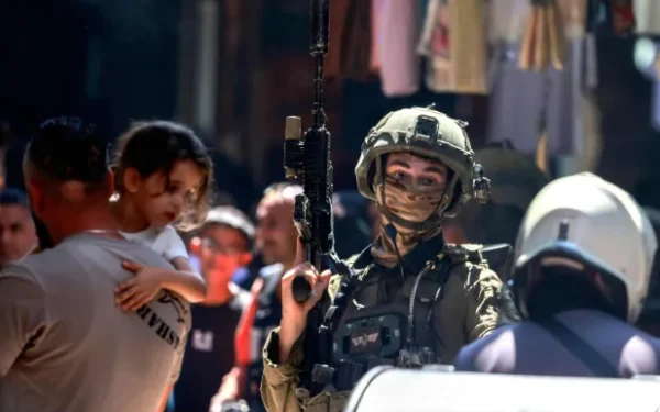 إصابة 6 فلسطينيين في هجوم للمستوطنين شمال شرقي رام الله