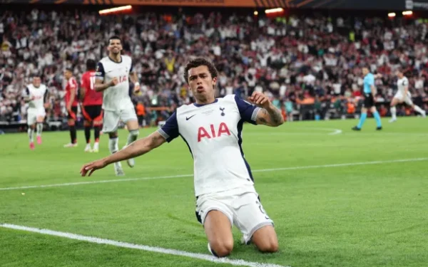 إيفرتون يضم جونسون… وماكنيل ينتقل لكريستال بالاس