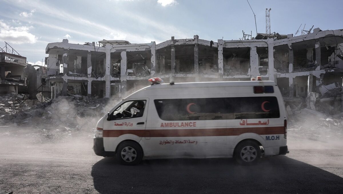 استشهاد فلسطيني ثانٍ متأثرًا بجراحه وقصف مدفعي للاحتلال على شرقي غزة