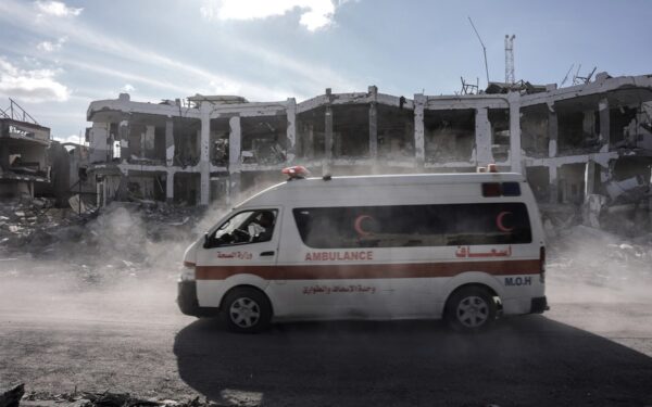 استشهاد فلسطيني متأثرا بجراح أصيب بها في قصف إسرائيلي على مدينة غزة