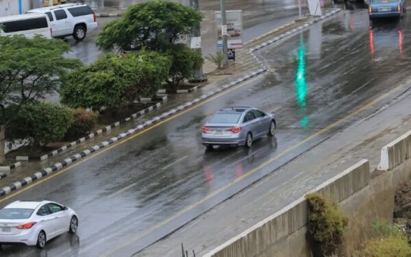 الباحة.. أمطار متفرقة مصحوبة بزخات من البرد وعواصف رعدية