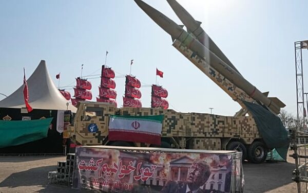 الحرس الثوري يعلن "فشل" أميركا وإسرائيل في إخضاع إيران.. ويفجّر مفاجأة عن صواريخ طهران
