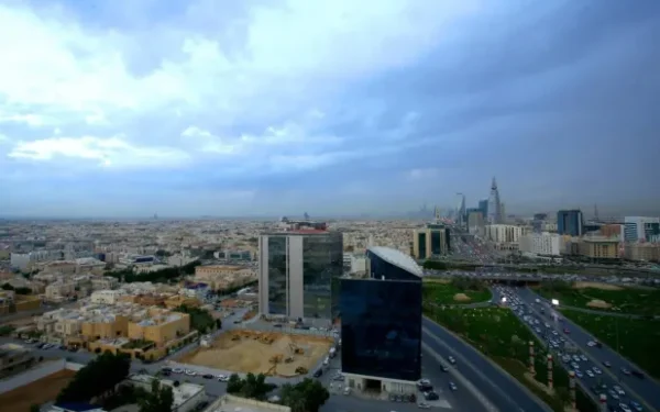 الرياض تستقبل الدفعة الثانية من «التوازن» بفرض سقف سعري على الأراضي
