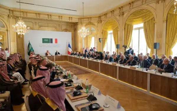 الرياض وباريس تعززان التعاون الاستراتيجي والتنموي