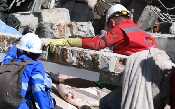 بعد 6 أيام من الزلزال.. كولومبيا تواصل البحث عن 379 مفقودًا