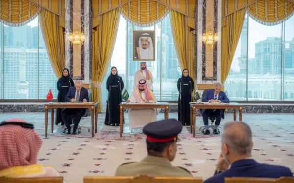 ترحيب عربي وإسلامي بـ«اتفاقية مكة للدفاع المشترك»