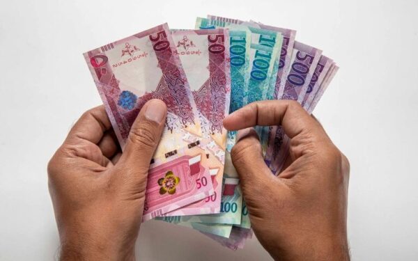 تعرف على أسعار العملات و المعادن الثمينة مقابل الدولار الأمريكي