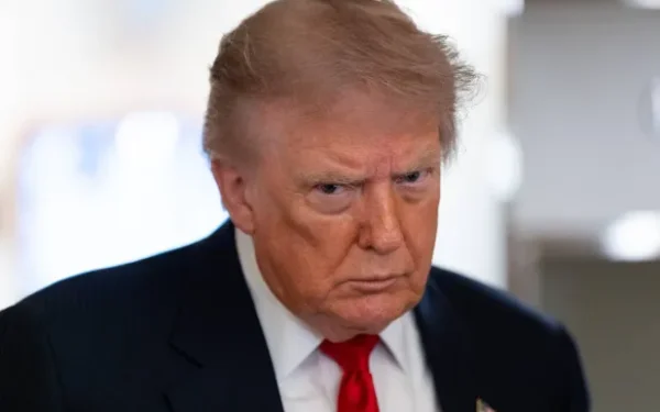 «تقرير»: ترمب طلب من كبار مبعوثيه وقف محادثاتهم مع إيران
