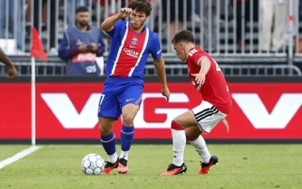 سان جيرمان يتعادل مع مانشستر يونايتد قبل السوبر الأوروبي