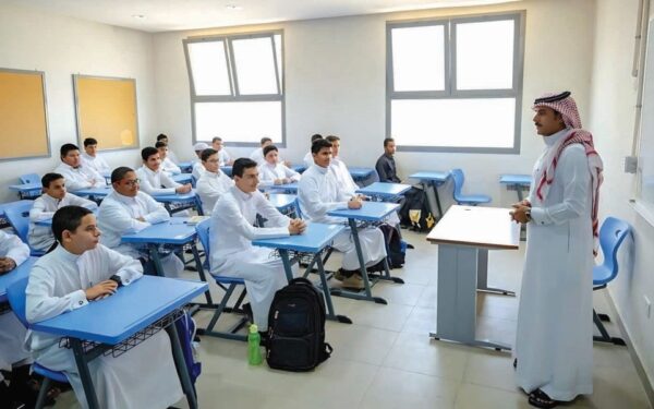 عاجل: الاصطفاف 6:45 والحصة الأولى 7 صباحًا.. توقيت الدوام الصيفي بمدارس الشرقية
