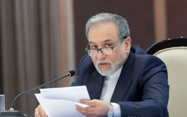 عراقجي وطالباني يبحثان «التعاون الأمني» على الحدود