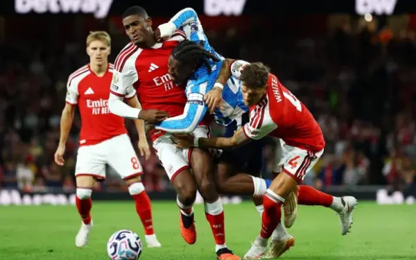 عمالقة الدوري الإنجليزي يبحثون عن إثبات وجودهم بعد بداية صعبة
