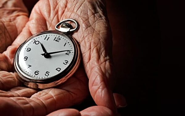 ما المقصود فعلاً بـ"العمر البيولوجي"؟ علماء يدرسون تأثيره على الصحة عن كثب
