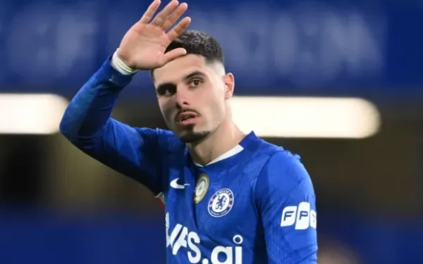 متفوقاً على كبار «البريميرليغ»… الهلال يقترب من خطف بيدرو نيتو