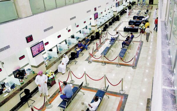 مواطنون لـ "الشرق": شكاوى من ضعف الاستجابة الهاتفية في الجهات الخدمية
