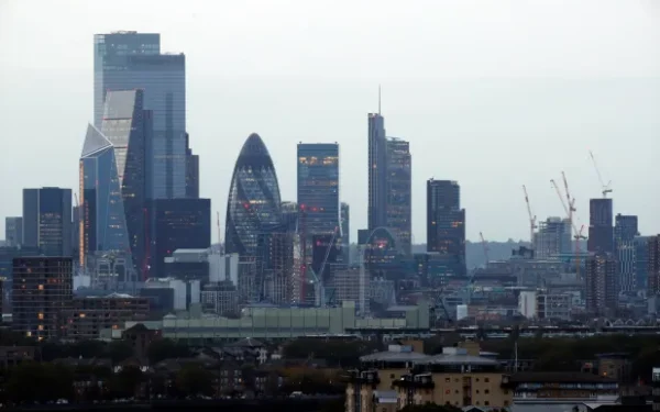 نمو مفاجئ للاقتصاد البريطاني بنسبة 0.3 % في يونيو