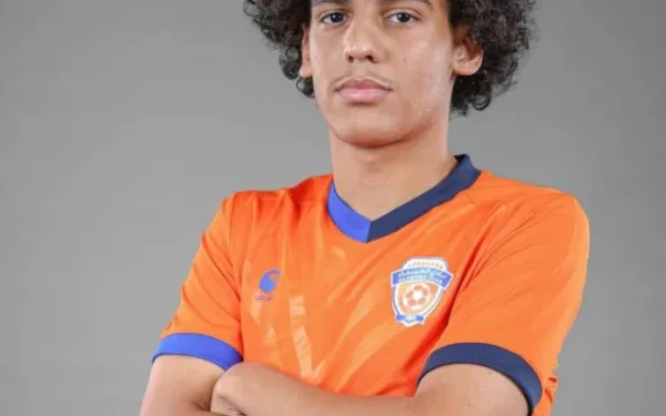 «نيوم» يعزز صفوفه بالتعاقد مع الظهير الأيسر خالد الرماح