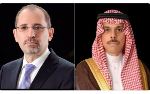 وزير الخارجية السعودي يبحث مع نظيره الأردني تطورات الأوضاع الإقليمية
