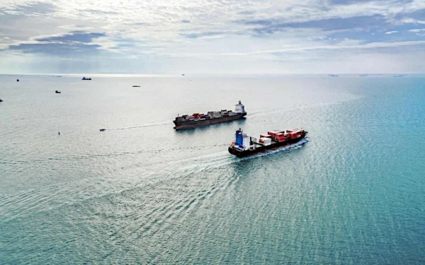 Hormuz Traffic Drops Nearly 20% Week-on-Week