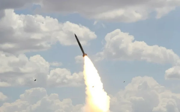 Houthis Fire Two Ballistic Missiles Toward Mocha and Red Sea, Yemeni Army Says