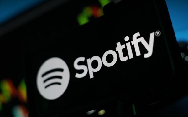 Spotify Will Start Labeling AI Artists on Its Platform Next Month