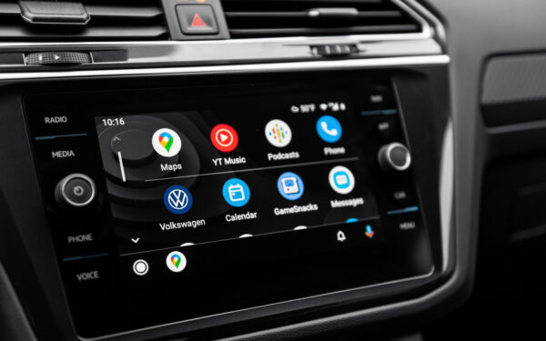 This feature keeps distracting spam calls away while using Android Auto